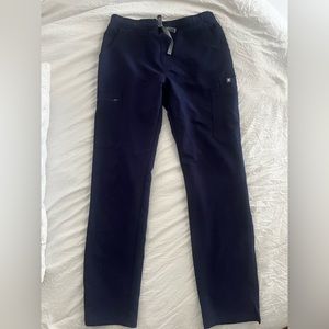 FIGS small skinny scrub pants